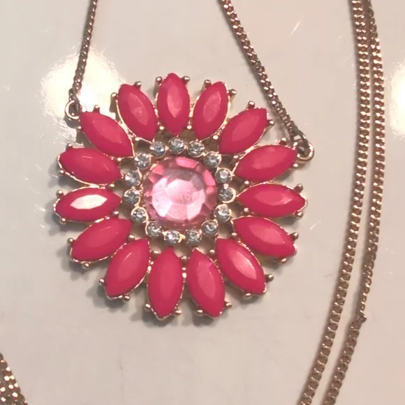 Kate Spade Long Gold Pink Flower Necklace NWOT - Picture 3 of 8